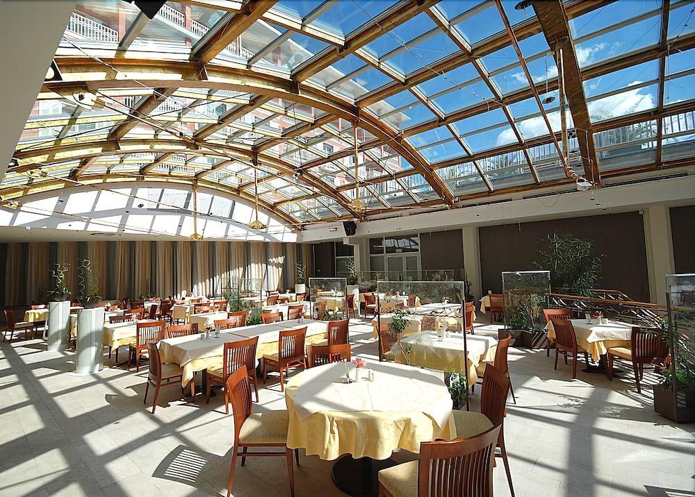 Grand Hotel Portoroz 4* Superior - Lifeclass Hotels & Spa Exterior photo